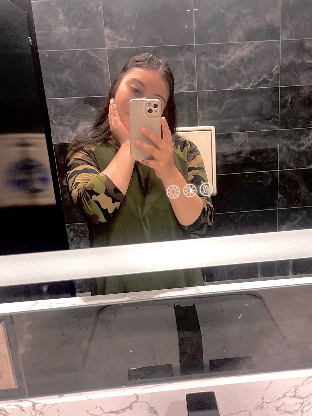 Meet Me 💗 - Picture 13 of 16